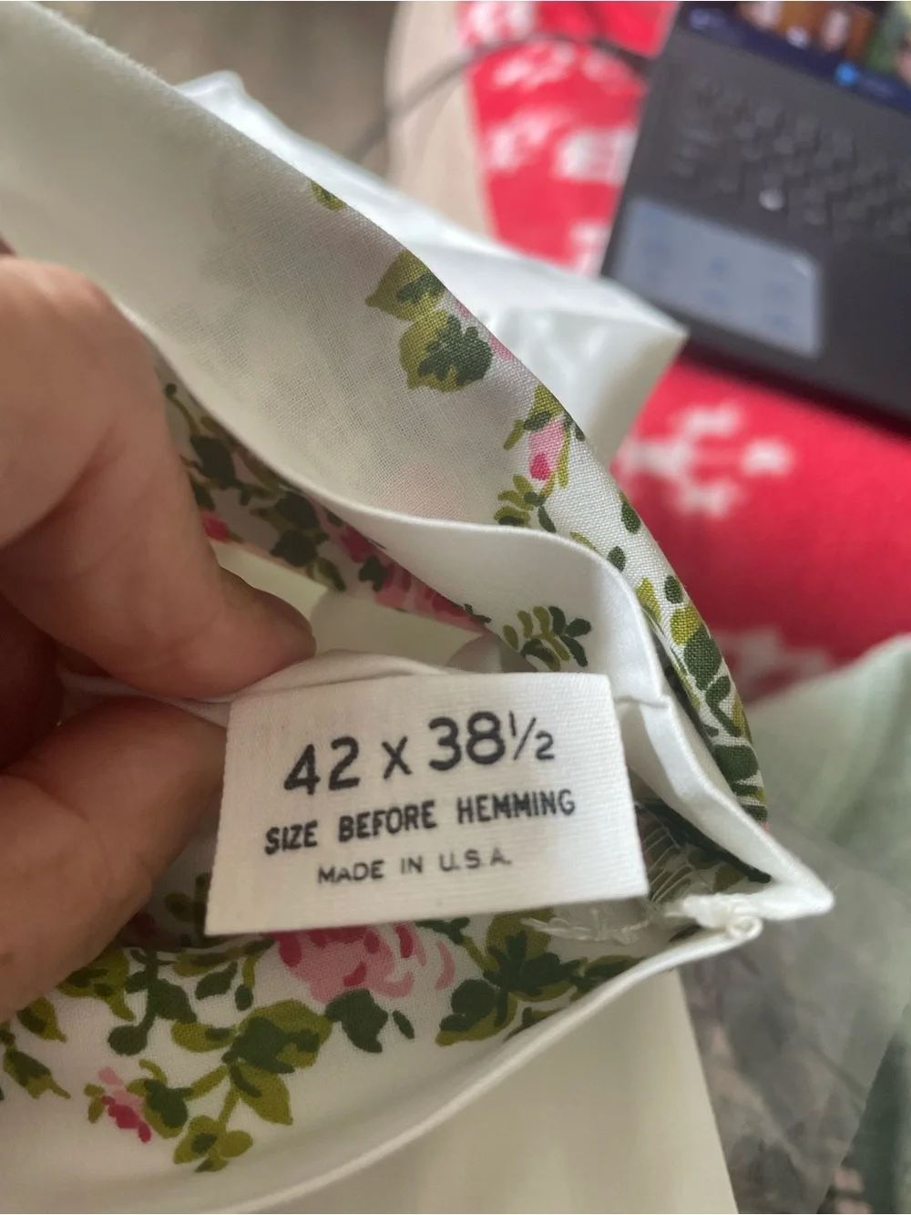 Vintage Springmaid 100% Cotton Combed Percale 2 Floral Pillow Cases 42”x38